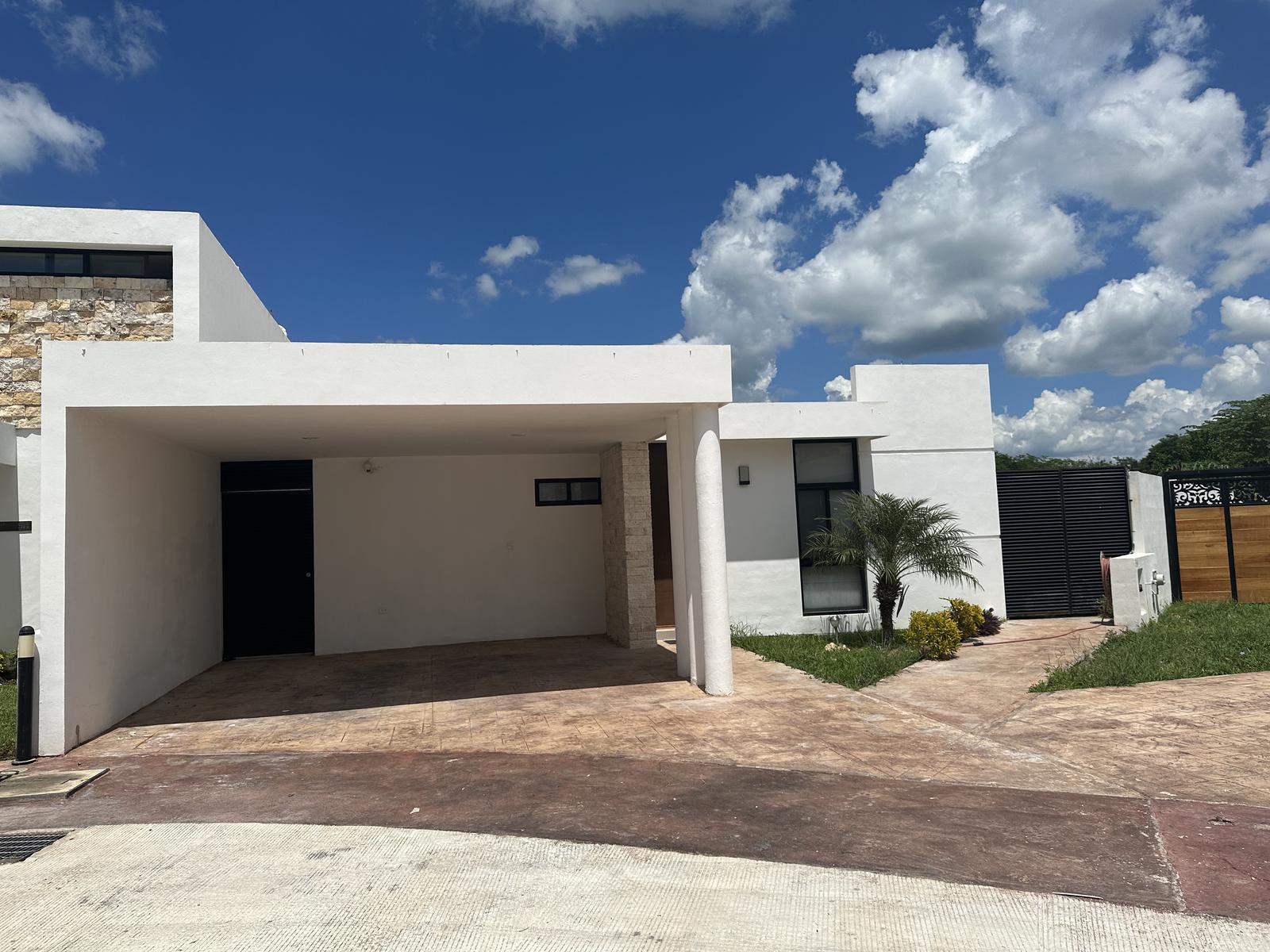 Casa en venta en Botanico Residencial, 3R, 5B, una planta, totalmente equipada, en privada residencial Botanico, Conkal, Yucatan