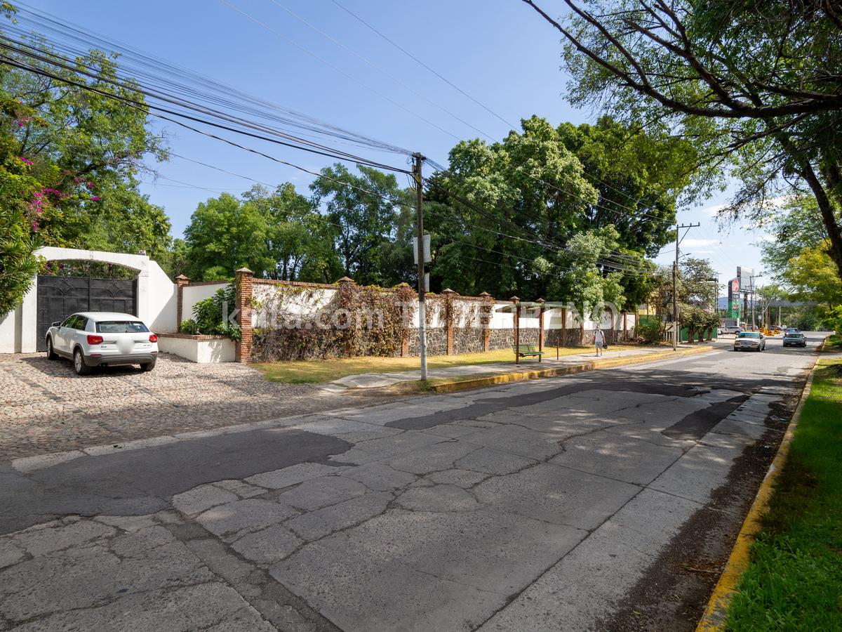 Terreno en venta o renta en zona comercial de Atlixco, Puebla