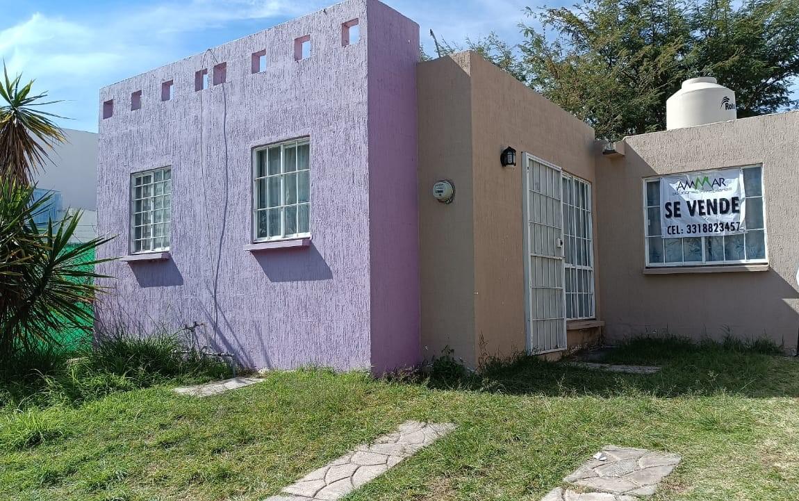 Casa en venta en Cajititlán, dentro de coto