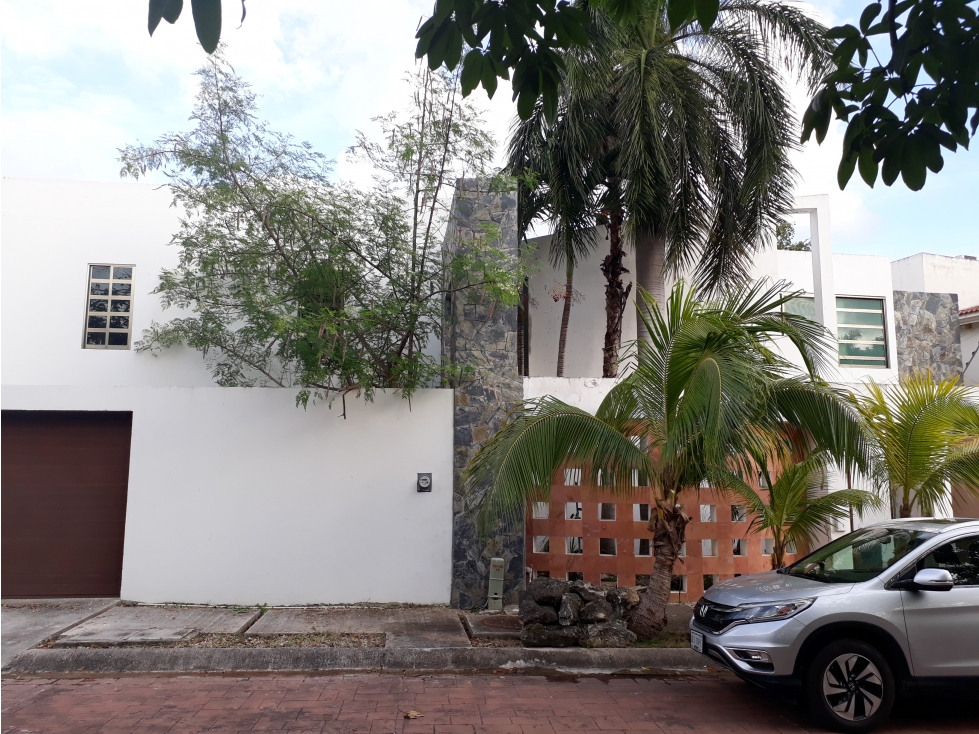 En Venta Casa en Cancun Privada Contoy Zona Residencial